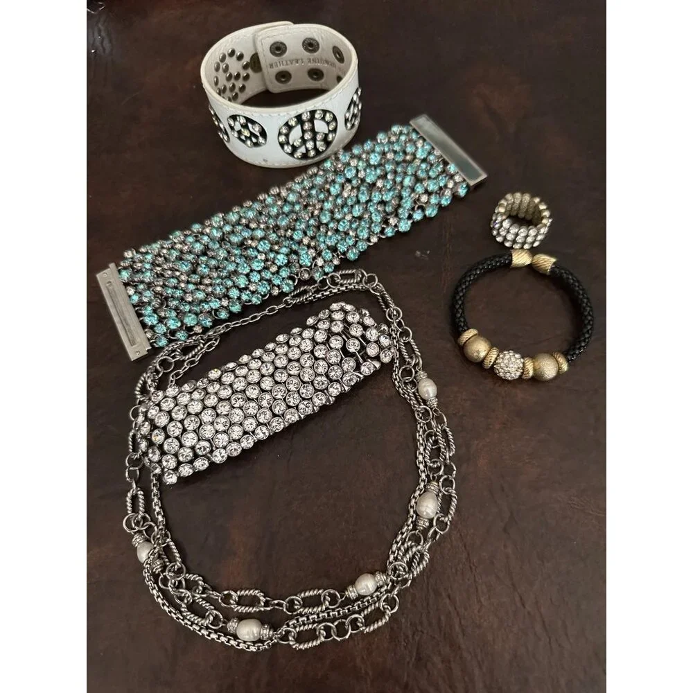 Gorgeous BLINGY lot of 6 assorted jewelry pieces - Picture 1 of 9